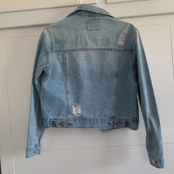 light blue jean jacket - Picture 3 of 4